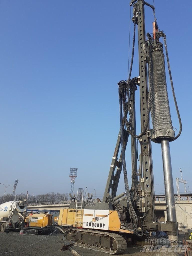 Liebherr LRB255 Paalutuskoneet