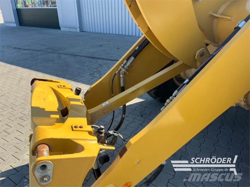 CAT 938 HL Pyöräkuormaajat