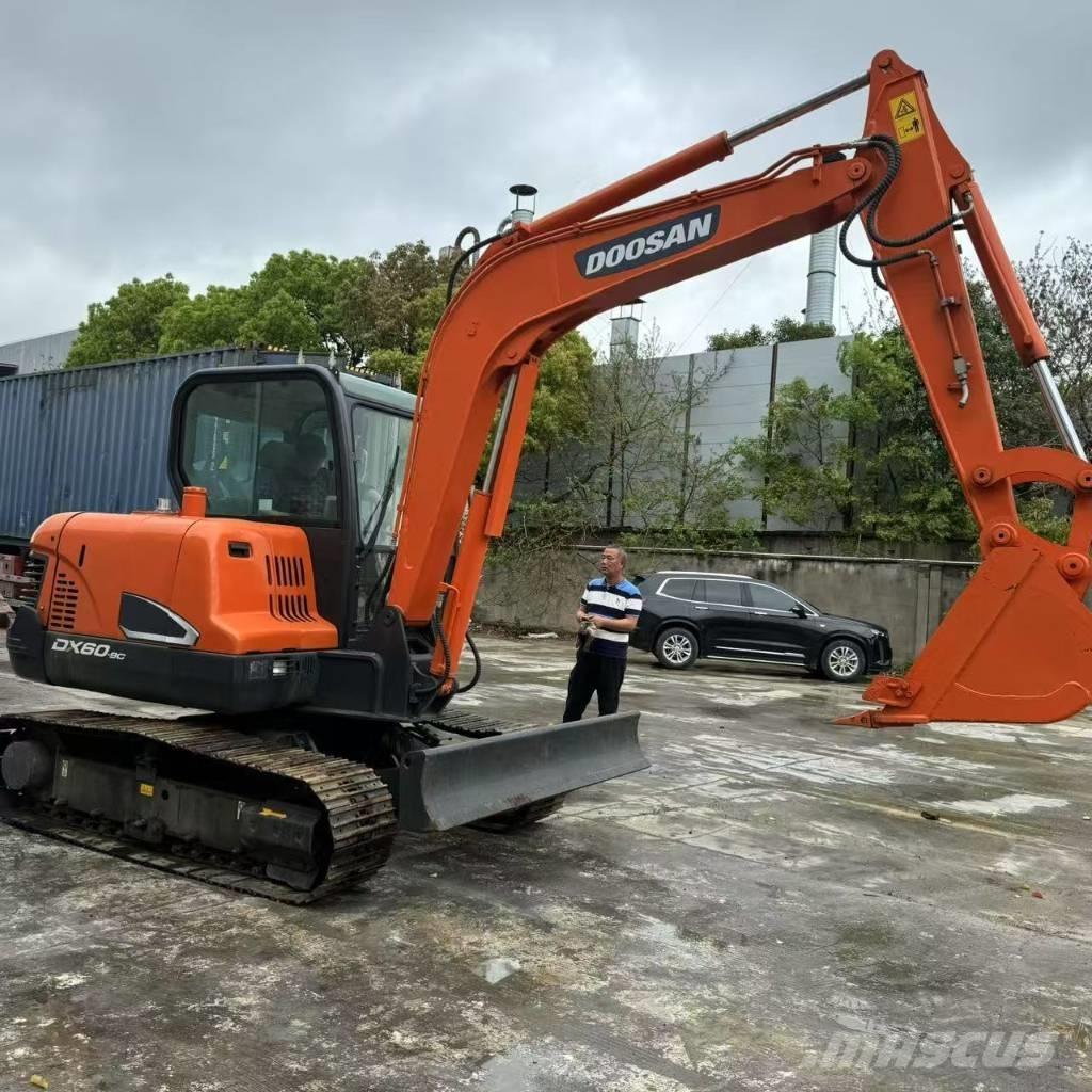 Doosan DX 60-9 C Minikaivukoneet < 7t