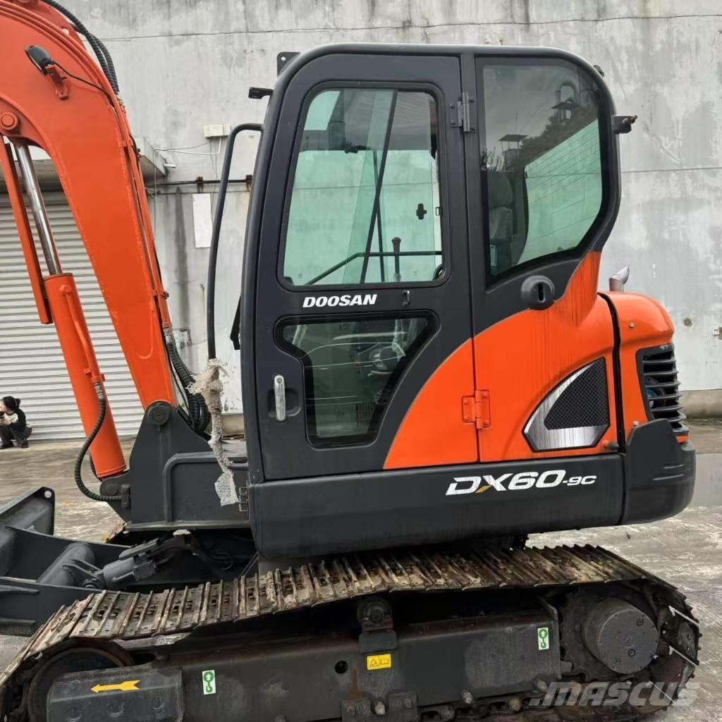 Doosan DX 60-9 C Minikaivukoneet < 7t