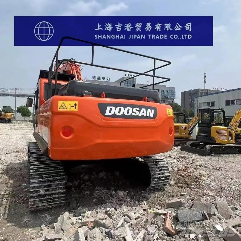 Doosan DX 300 Telakaivukoneet