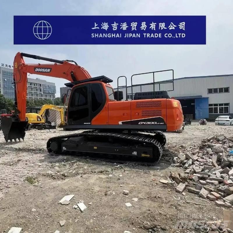 Doosan DX 300 Telakaivukoneet