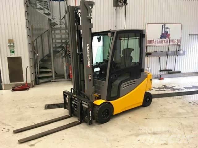 Jungheinrich EFG 320 Sähkötrukit