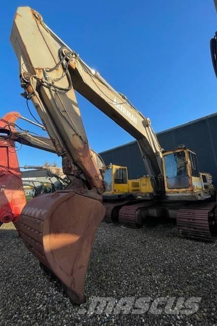 Åkerman EC420 Telakaivukoneet