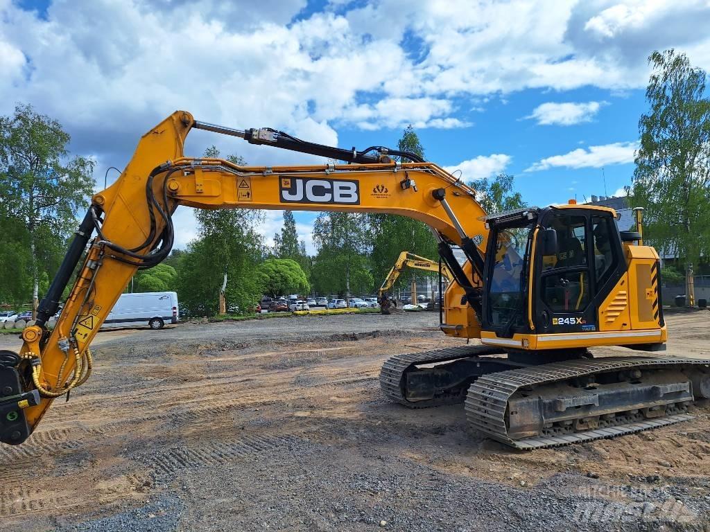 JCB 245 XR LC Telakaivukoneet