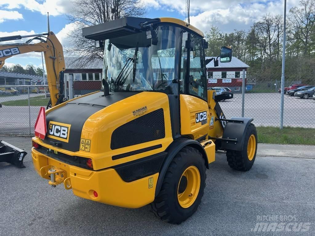 JCB 407 Pyöräkuormaajat