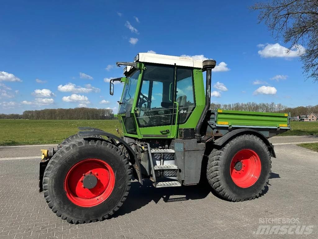 Fendt Xylon 520 Traktorit