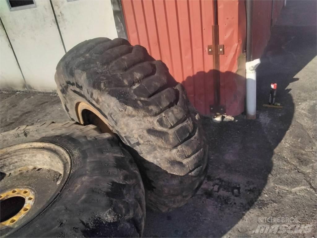 Nokian Els 17,5x25 Renkaat ja vanteet