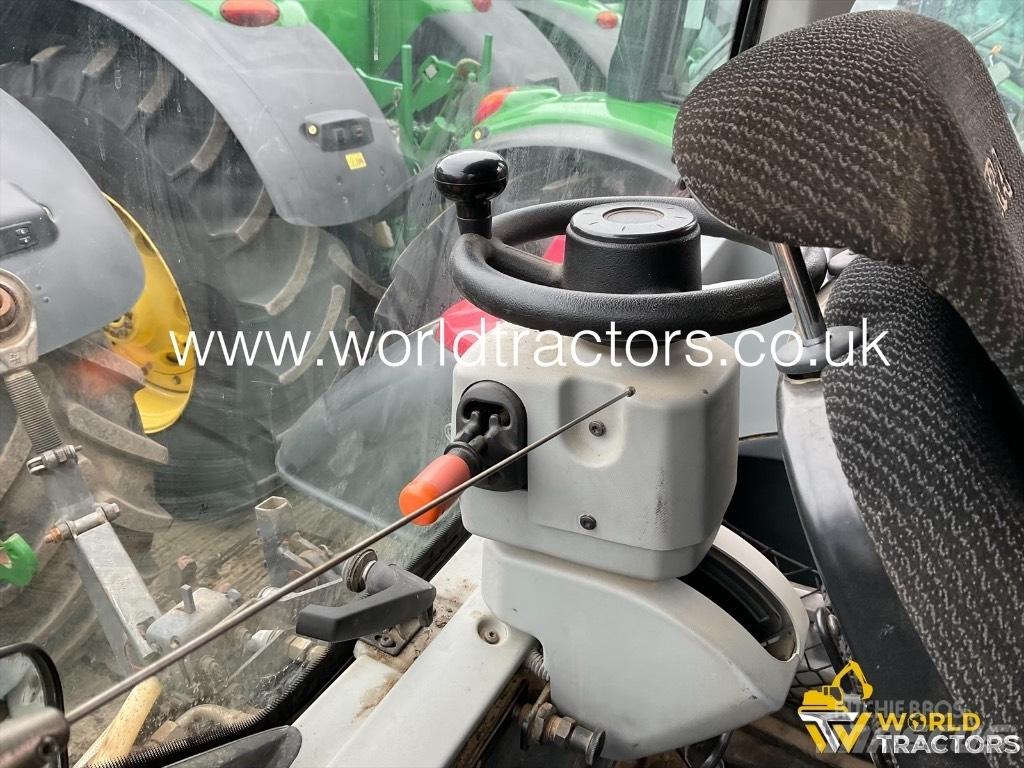 Valtra N 124 Traktorit