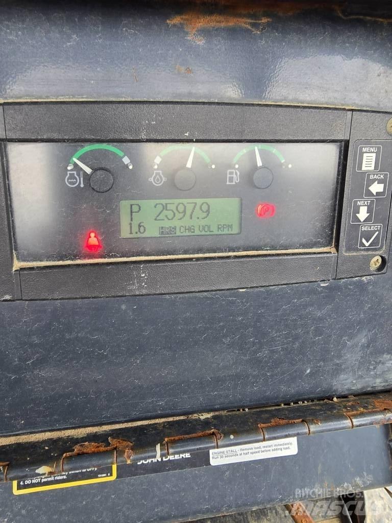 DEERE 450J LGP Telaketjupuskutraktorit