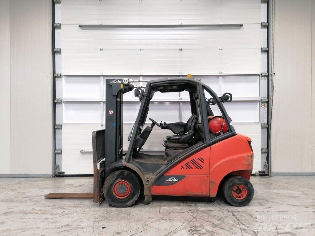 Linde H30T-02 Nestekaasutrukit