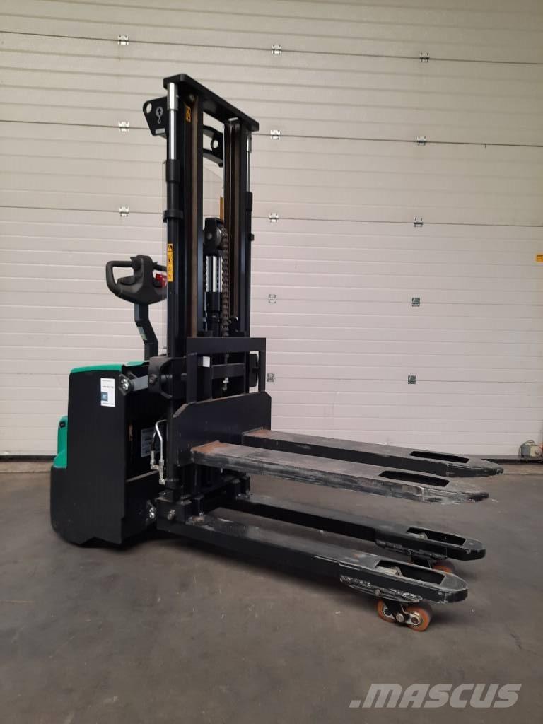 Mitsubishi SBP12N3I Käyden ajettavat pinoamistrukit