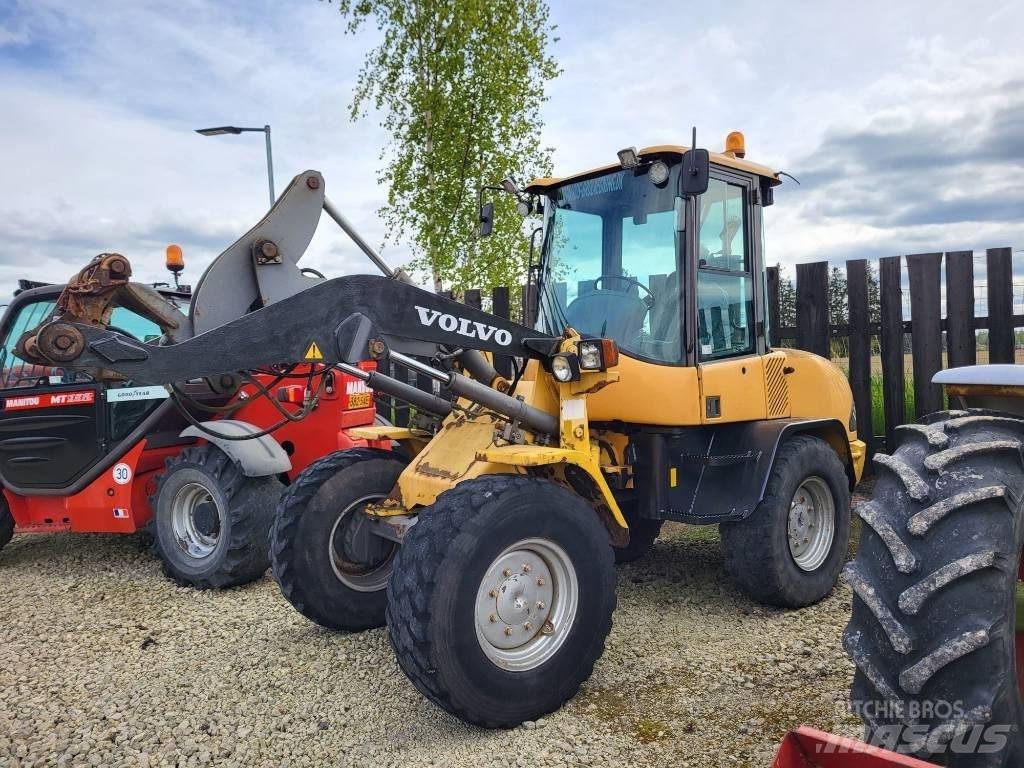 Volvo L 32 Z Pyöräkuormaajat