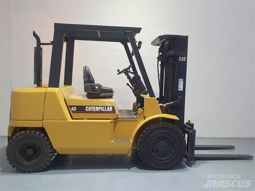 CAT DP40K MC Dieseltrukit