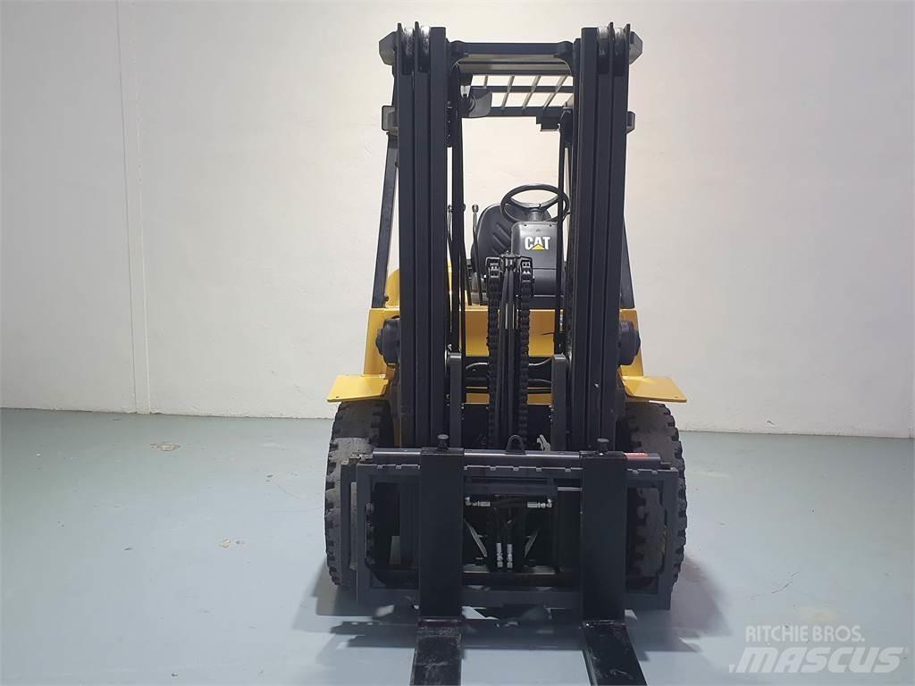 CAT DP40K MC Dieseltrukit