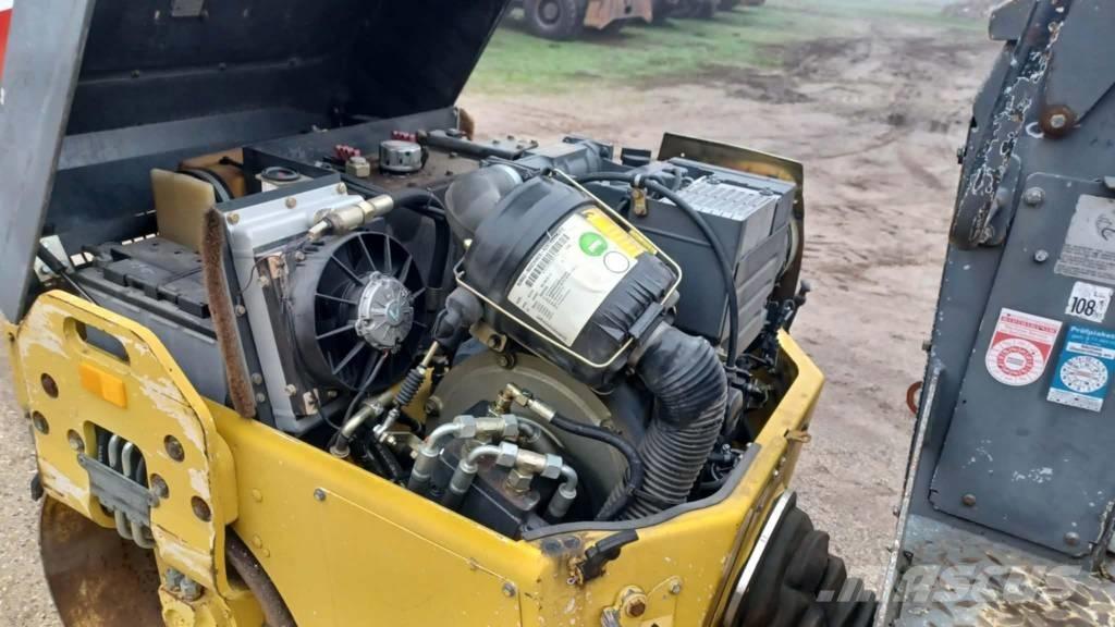 Bomag BW 100 AD-3 Tandemjyrät