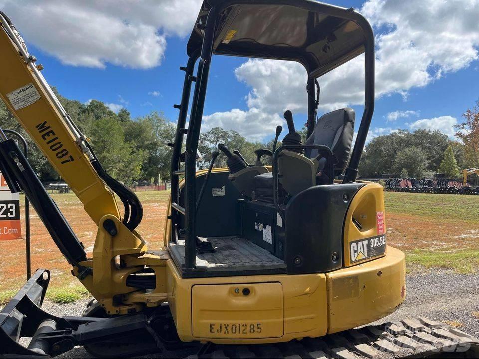 CAT 305.5 E2 CR Minikaivukoneet < 7t
