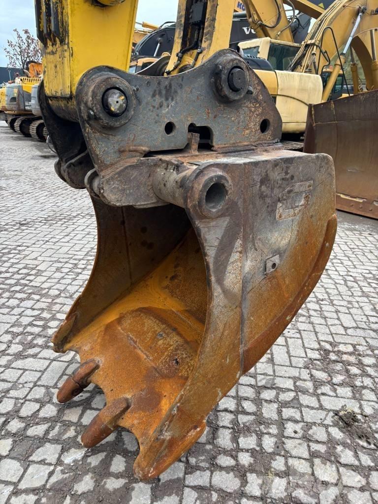 Komatsu PW 180-7 Pyöräkaivukoneet