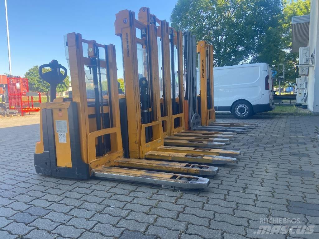 Jungheinrich EJC 110 Ajettavat pinoamisvaunut