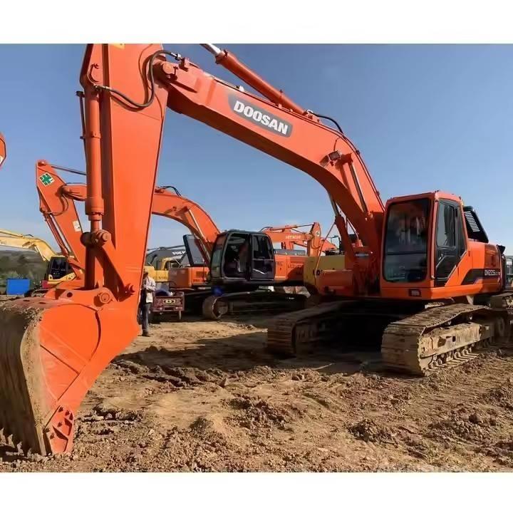 Doosan DH 225 Telakaivukoneet