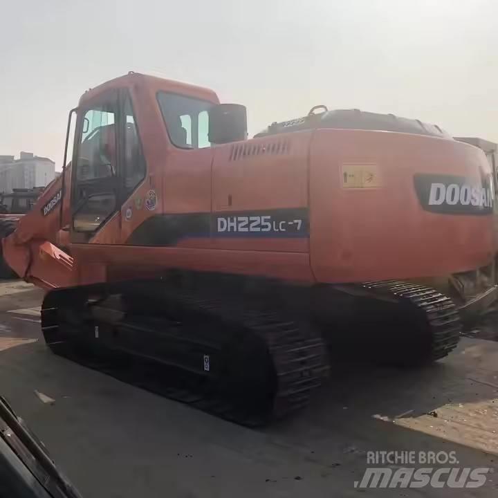 Doosan DH 225 Telakaivukoneet