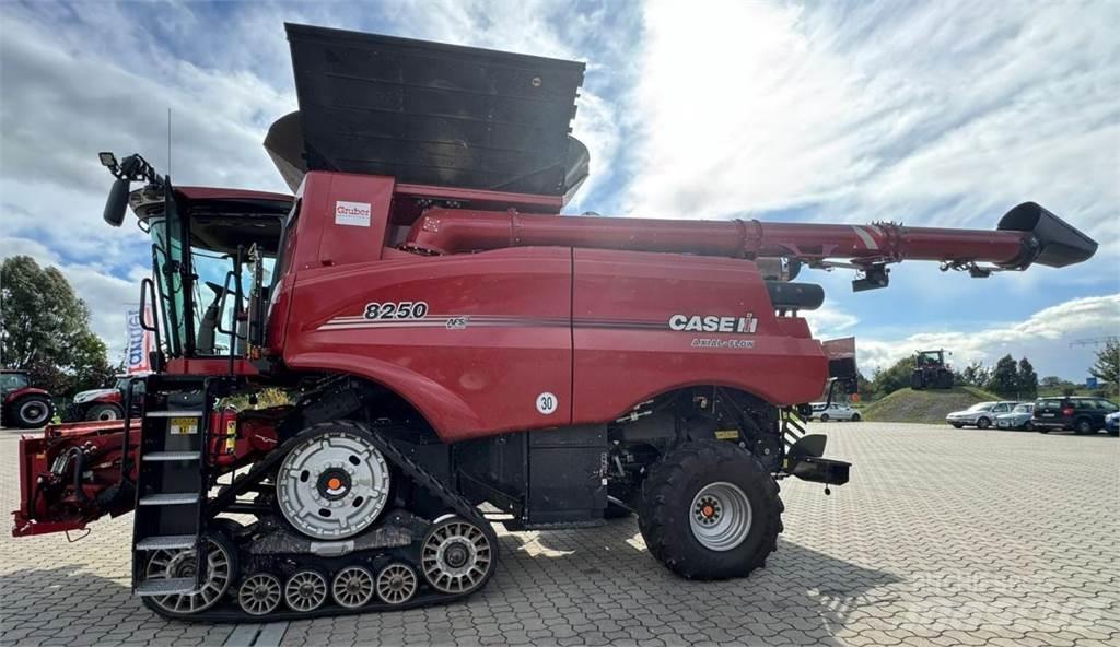 Case IH AF 8250 Leikkuupuimurit