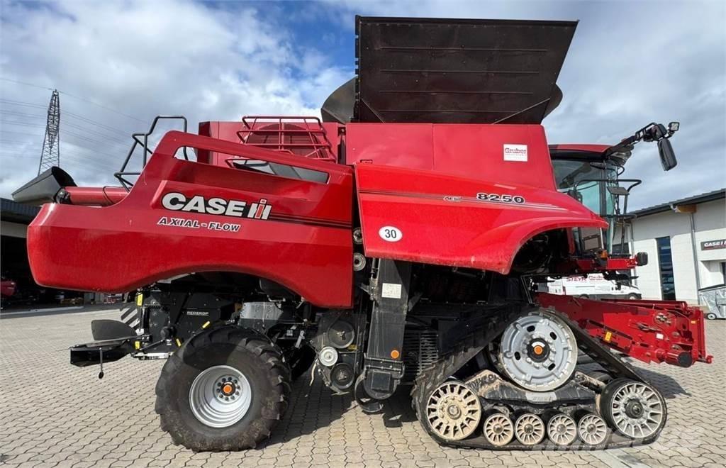 Case IH AF 8250 Leikkuupuimurit