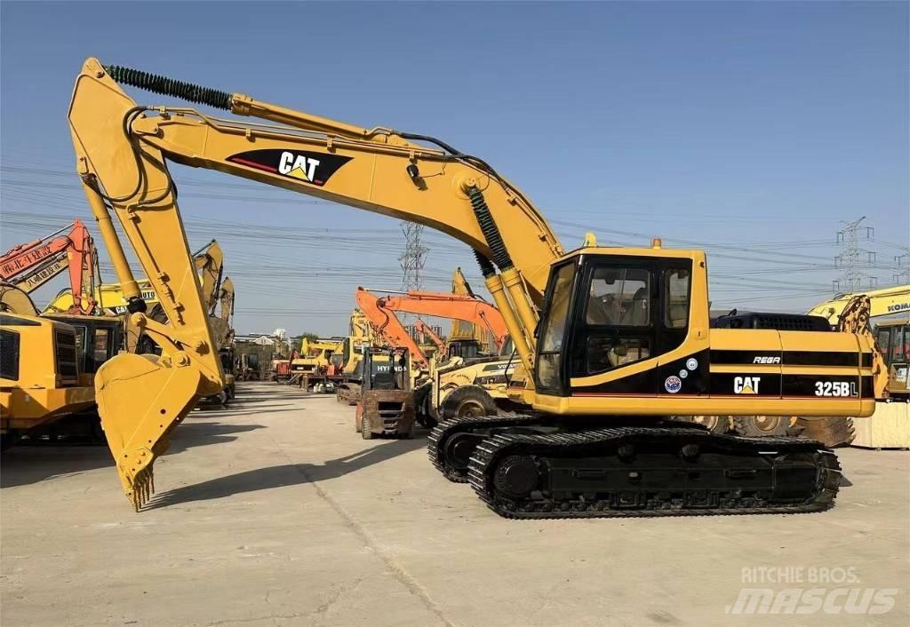 CAT 325 B Telakaivukoneet