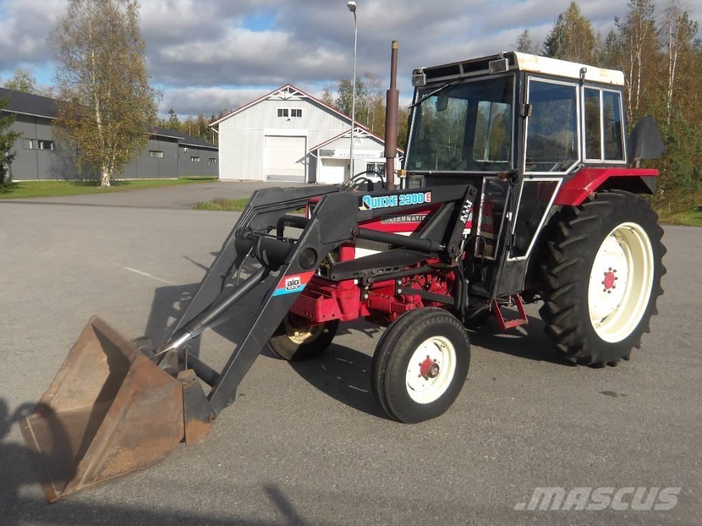 International 674 Traktorit