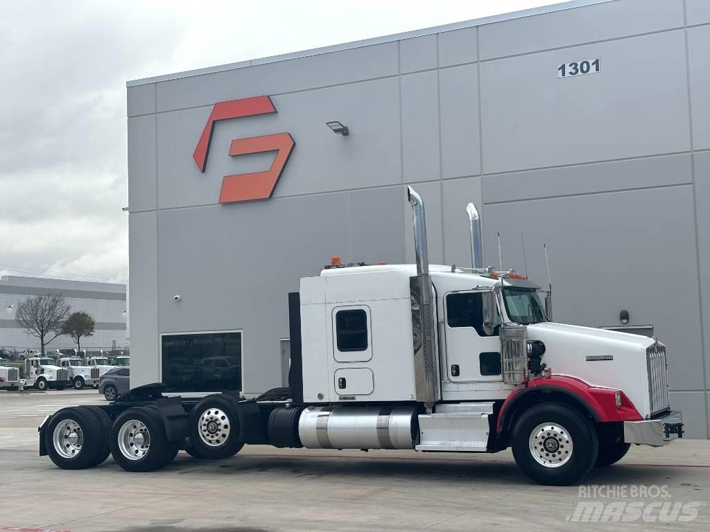 Kenworth T 800 Vetopöytäautot