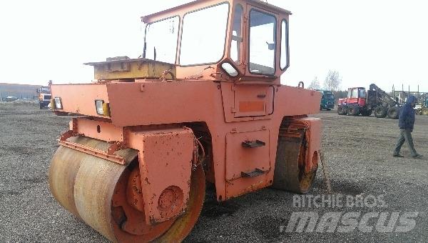 Hamm DV8K Tandemjyrät