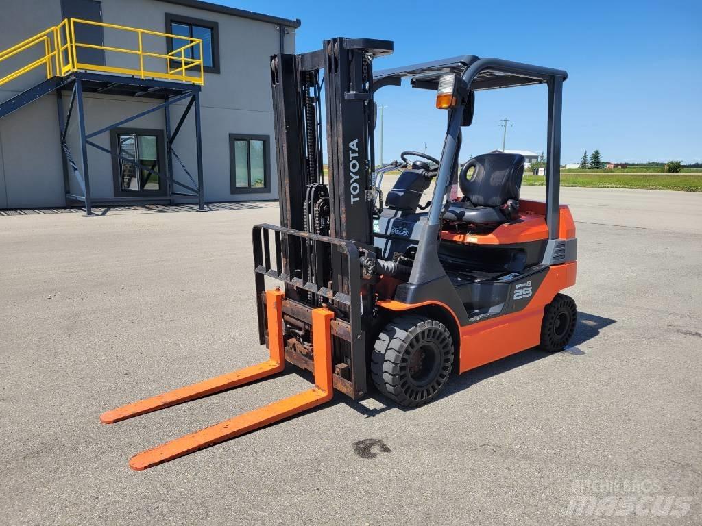 Toyota 8FB25 Sähkötrukit