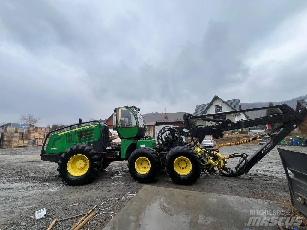 John Deere 1470 E Harvesterit