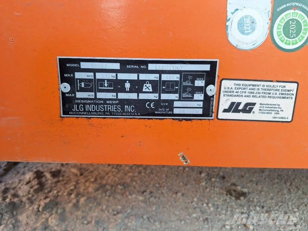 JLG 600AJ Kuukulkijat
