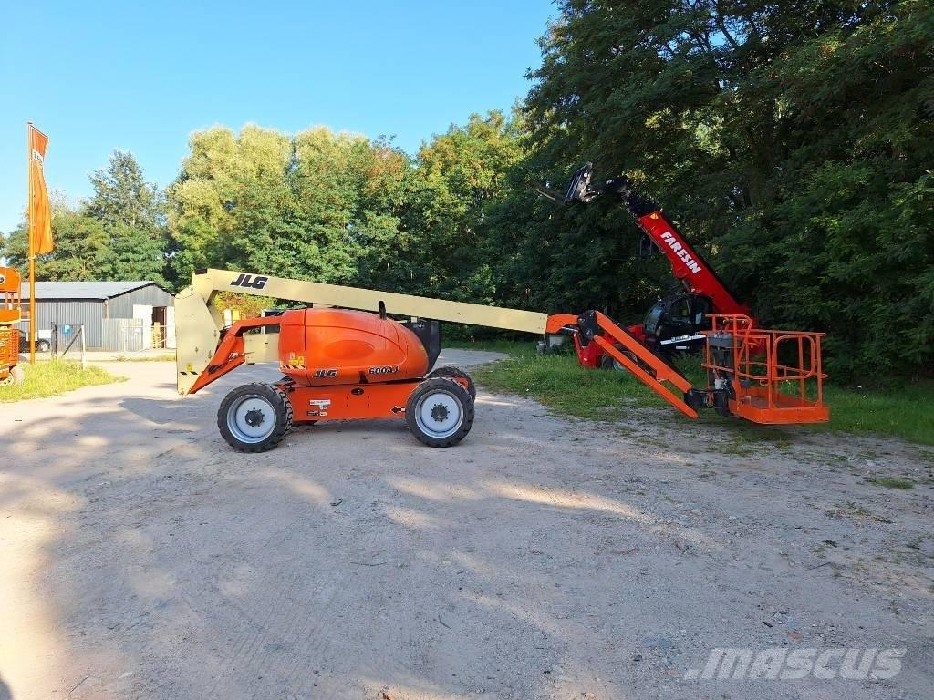 JLG 600AJ Kuukulkijat