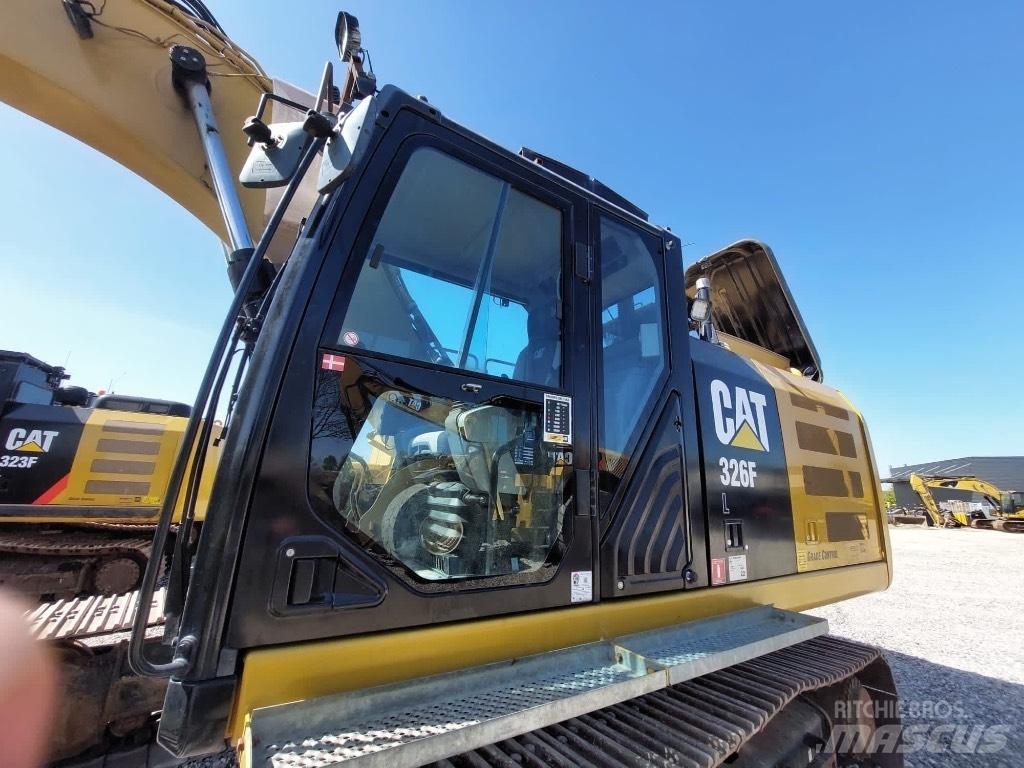 CAT 326 F L Telakaivukoneet