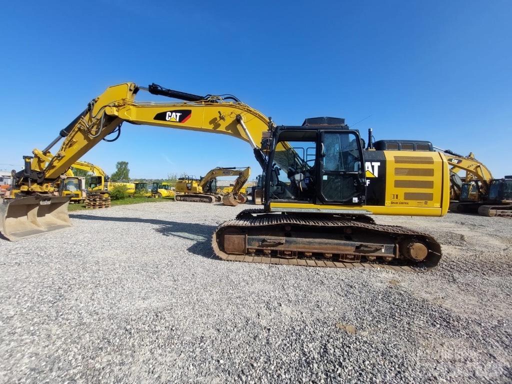 CAT 326 F L Telakaivukoneet