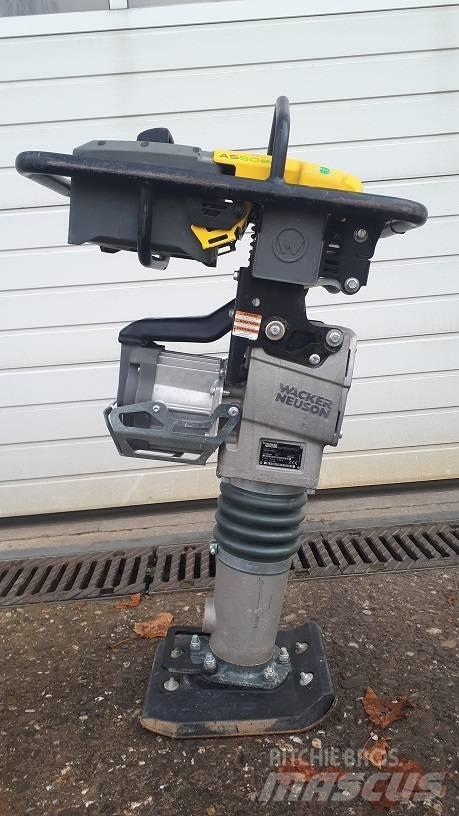 Wacker Neuson AS50e Täryvasarat
