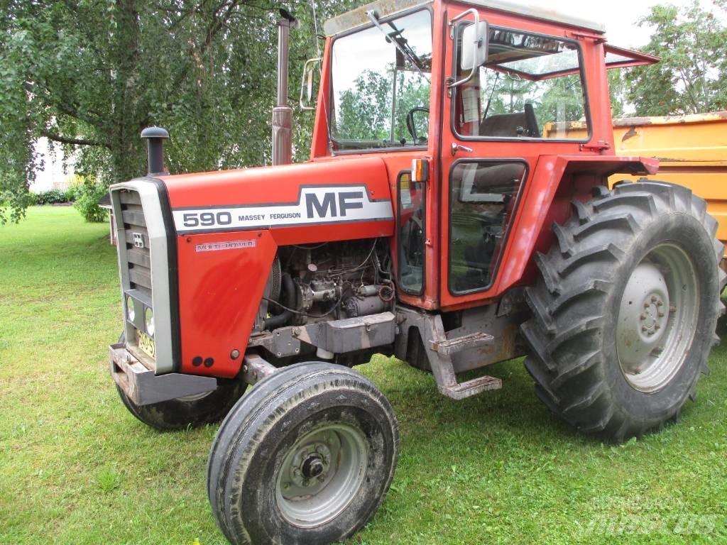 Massey Ferguson 590 Traktorit