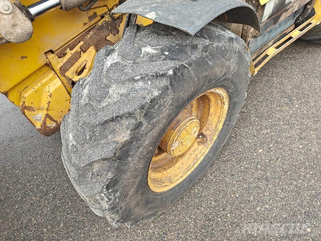 CAT 428 F Kaivurikuormaajat