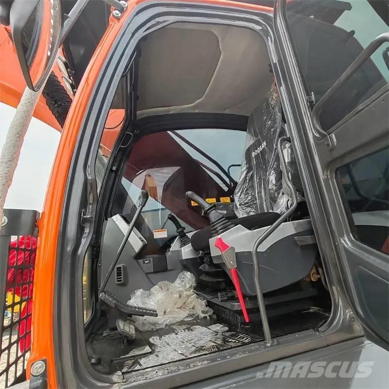 Doosan DX 300 LC Minikaivukoneet < 7t