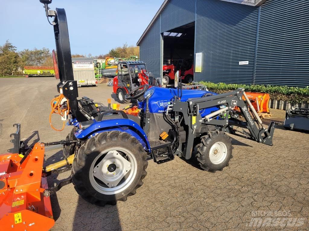 Farmtrac 25 G HST Taajamatraktorit