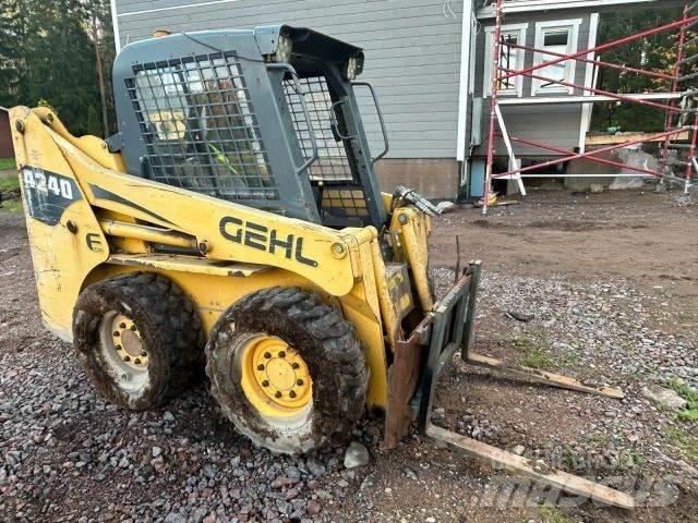 Gehl 4240 Liukuohjatut kuormaajat