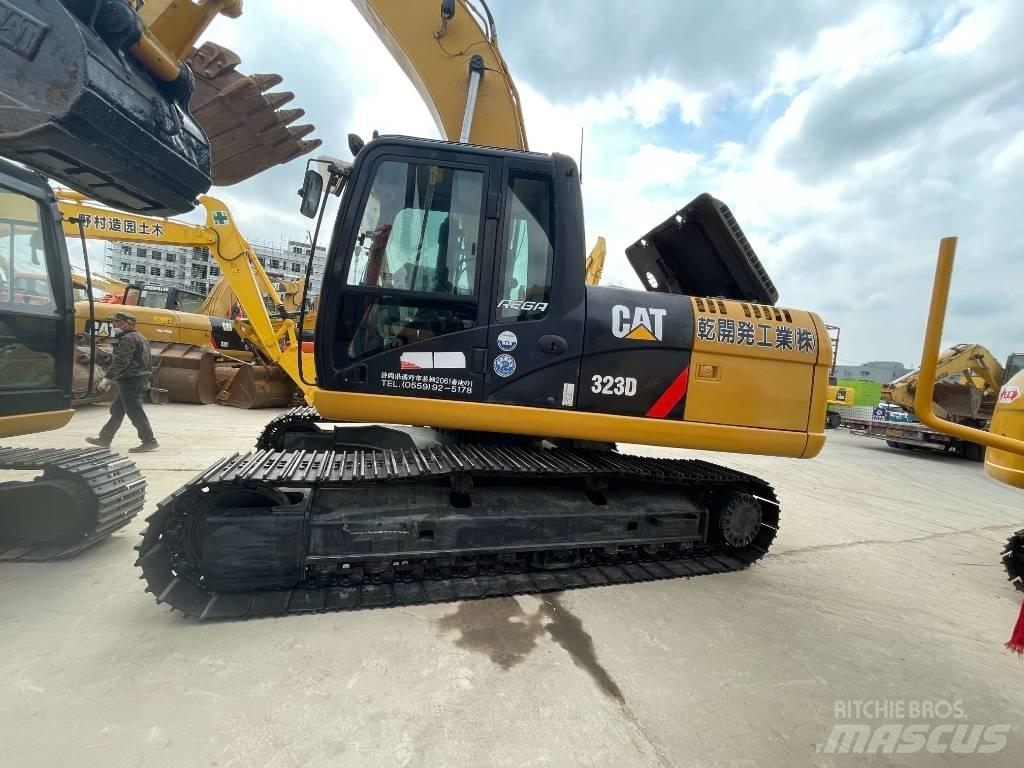 CAT 323D Telakaivukoneet