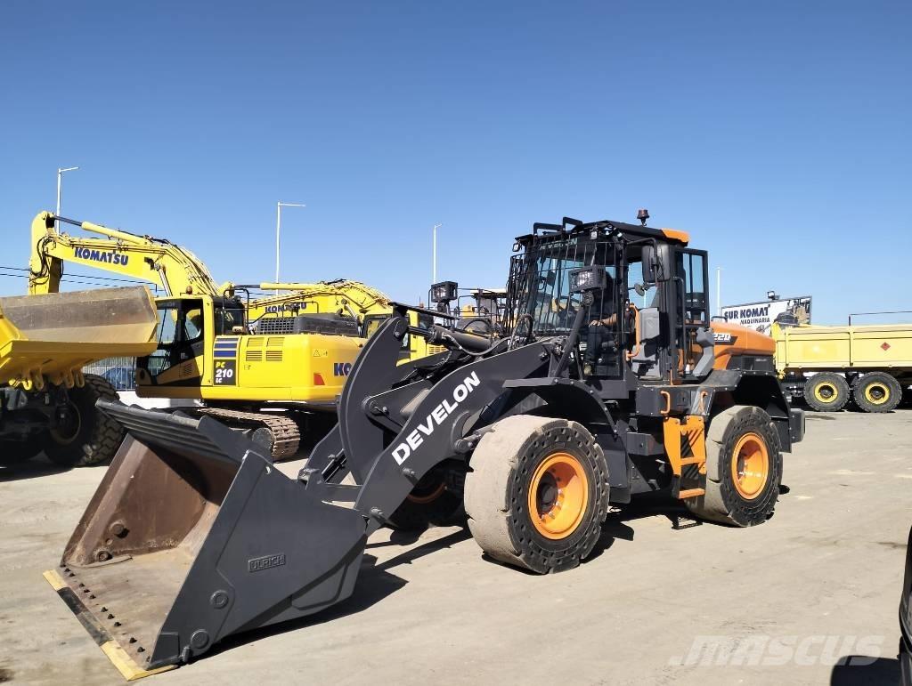 Develon DL 220-7 Pyöräkuormaajat