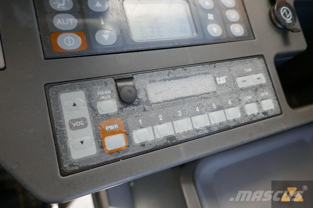 CAT 335F LCR Telakaivukoneet