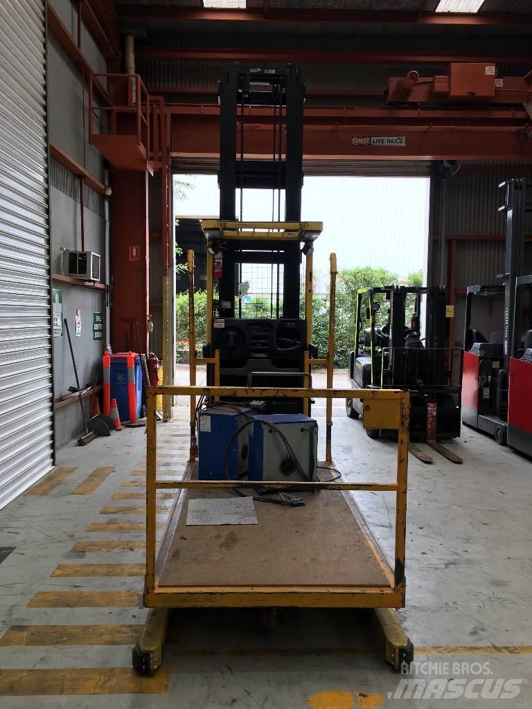 Hyster R30XMF3 Korkeakeräilytrukit
