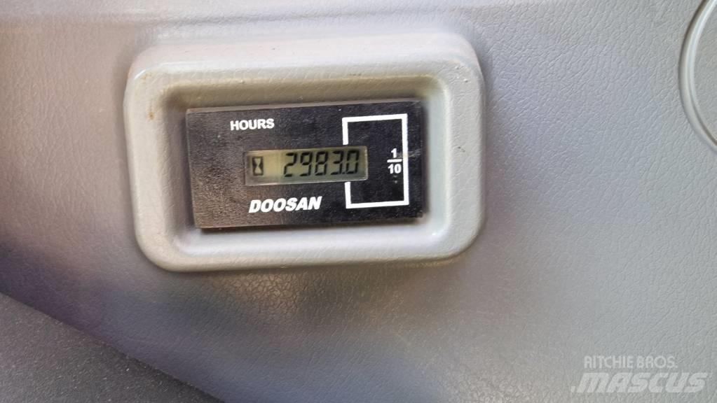 Doosan DX 140 LCR-5 Telakaivukoneet