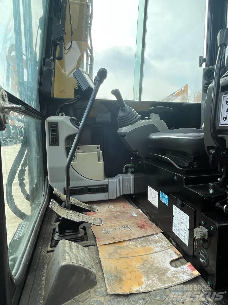 CAT 305.5 Minikaivukoneet < 7t
