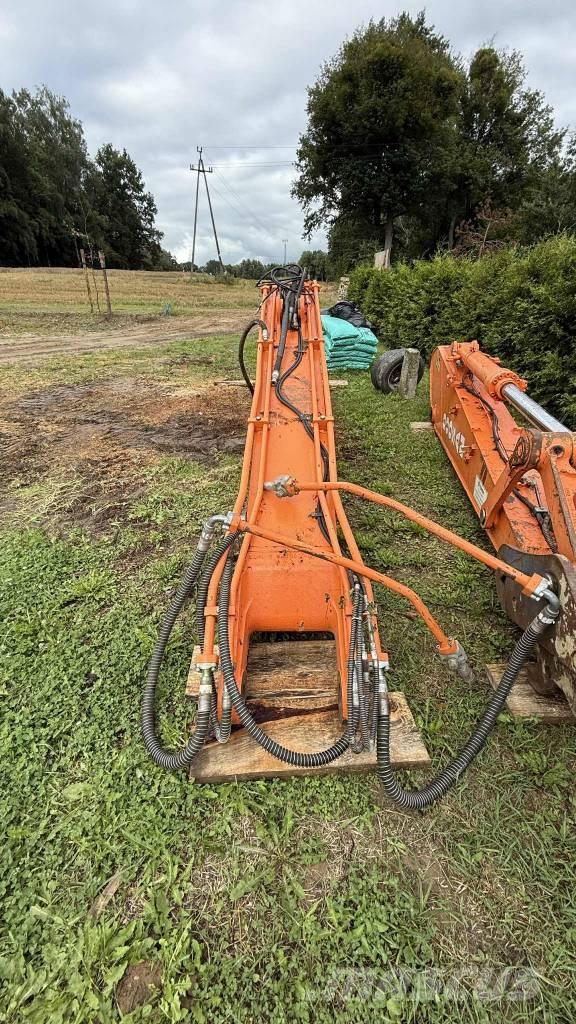 Doosan DX 225 Telakaivukoneet